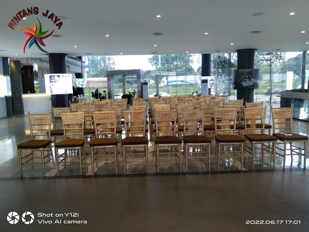 Persewaan Kursi Tiffany Terdekat Jakarta Selatan