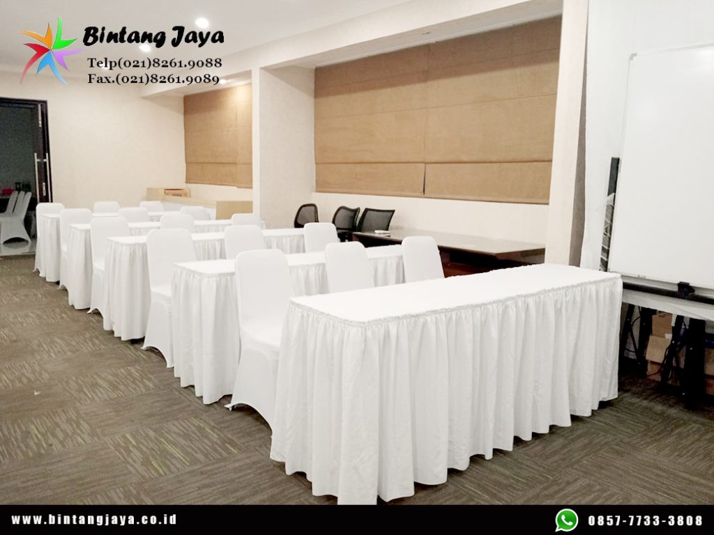 Sewa Meja Kotak, Kursi Cover Putih Area Pluit Jakarta Utara