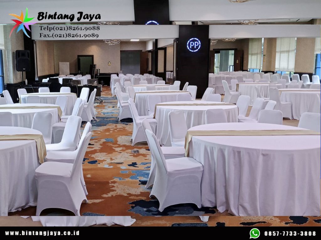 Rental Meja Bulat, Meja Kotak, Kursi Cover Putih Depok untuk Berbagai Event