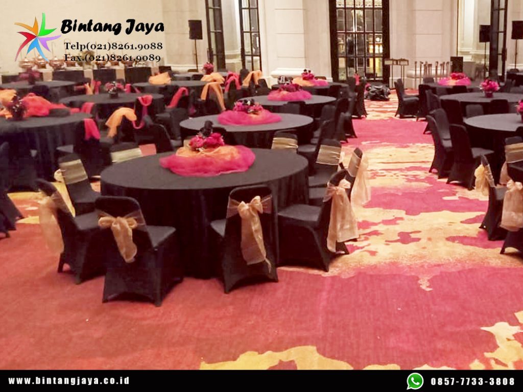 Jasa Sewa Meja Bundar Full Taplak Meja Hitam Jakarta