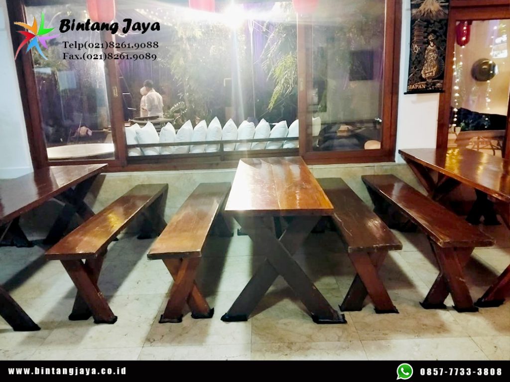 Sewa Meja Kursi Taman Set Outdoor Bikin Tamu Betah Lebih Lama