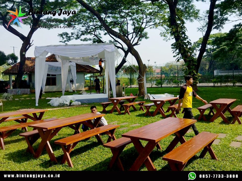Sewa Bangku dan Meja Taman Kebayoran Baru