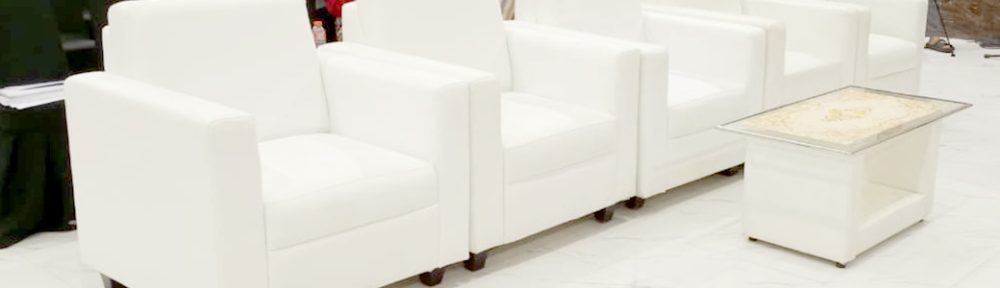 Kenapa Area VIP Selalu Terlihat Menarik dengan Sofa Putih?