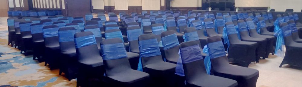 Rental Kursi Futura Hitam Pita Biru Depok untuk Acara Formal
