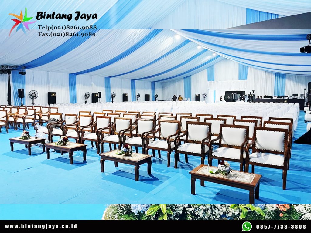 Sewa Kursi Kayu VIP untuk Area Lounge dan Tamu Kehormatan