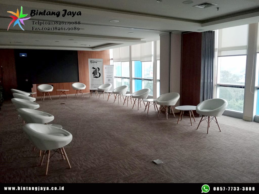 Rental Sofa Queen Putih Jakarta