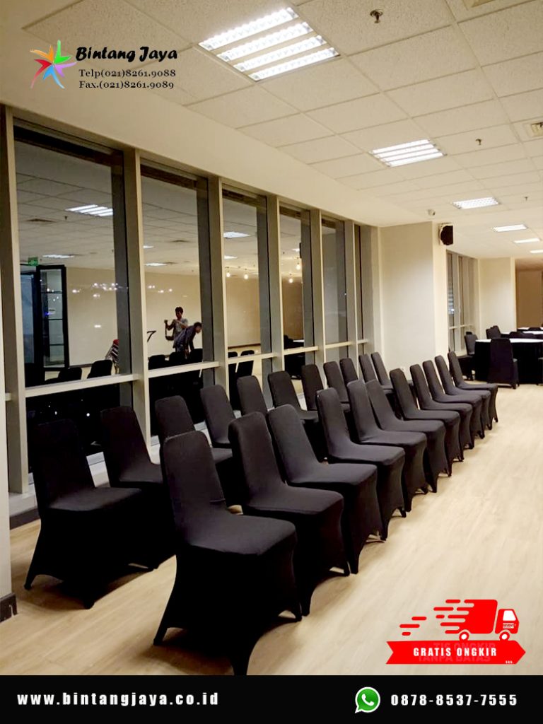 Sewa Round Table Taplak Hitam Putih dan Kursi Cover Hitam Jakarta