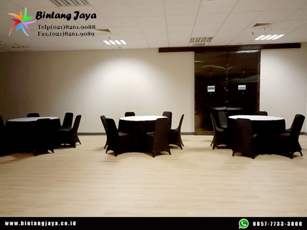 Sewa Round Table Taplak Hitam Putih dan Kursi Cover Hitam Jakarta