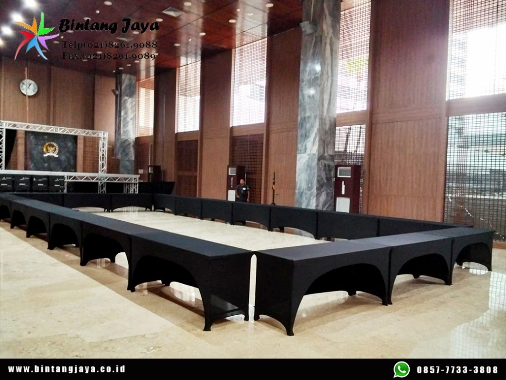 Sewa Meja IBM 180x45cm Area Depok untuk Berbagai Kebutuhan Event