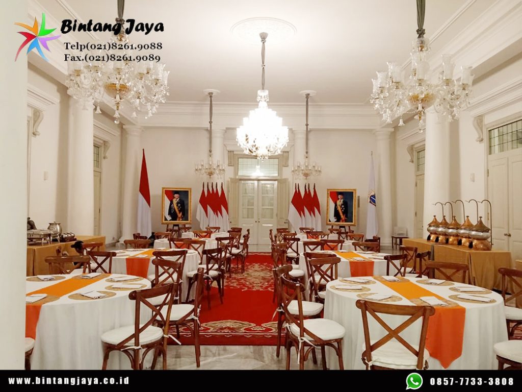 Sewa Round Table, Kursi Silang Kayu Jakarta untuk Dining Event yang Elegan dan Berkelas