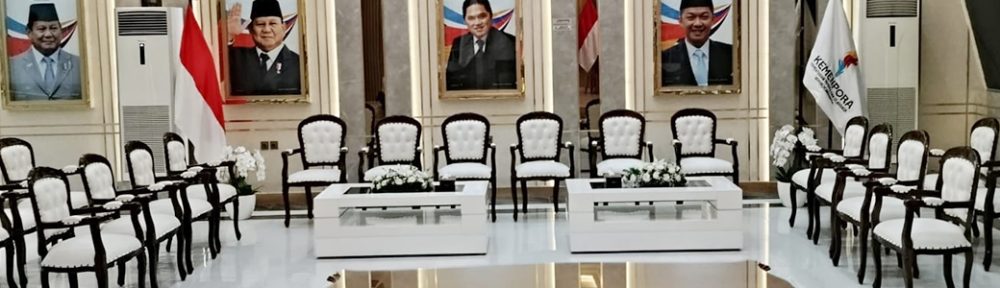 Sewa New Arm Chairs VIP Jakarta untuk Lounge, Talkshow, dan Corporate Event Premium