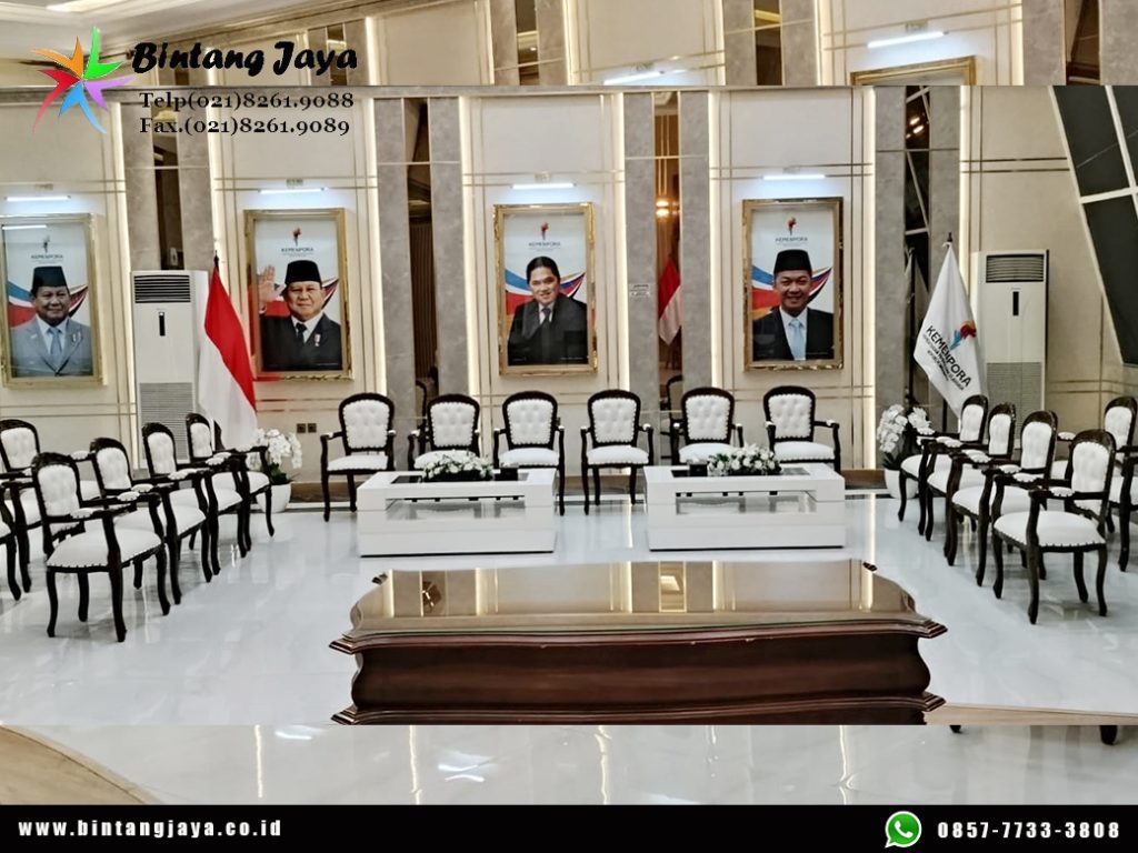 Sewa New Arm Chairs VIP Jakarta untuk Lounge, Talkshow, dan Corporate Event Premium