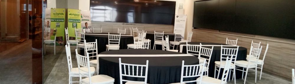Sewa Round Table dan Kursi Tiffany Putih Kuningan Jaksel untuk Area Dining yang Elegan