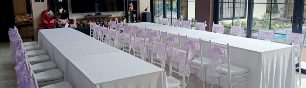 Sewa Meja Kotak, Kursi Tiffany Putih Depok untuk Gathering, Meeting, dan Private Event