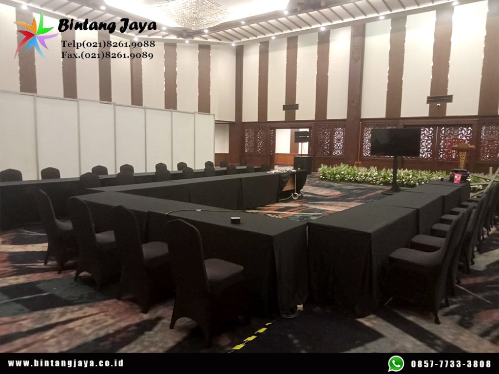Jasa Sewa Cover Kursi Raja Jakarta untuk Tampilan Acara yang Mewah dan Elegan