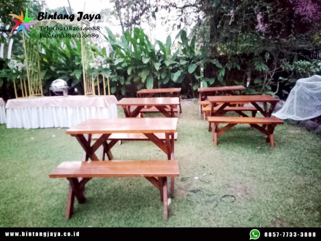Setup Outdoor Lebih Simpel dengan Sewa Set Kursi Meja Taman 120cm