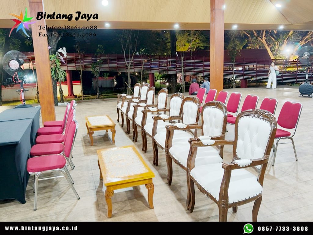 Sewa Bangku VIP Kayu atau Arm Chairs Jakarta untuk Area Tamu Kehormatan