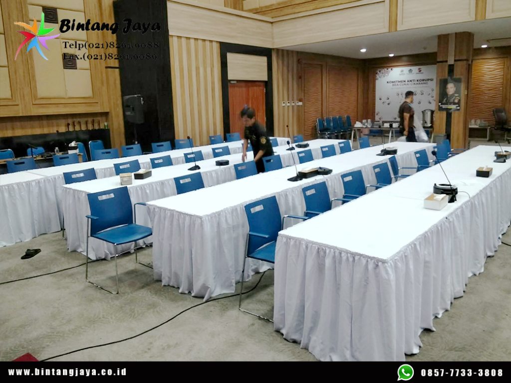 Sewa Meja Kotak Taplak Skirting Putih Cikarang 085777333808