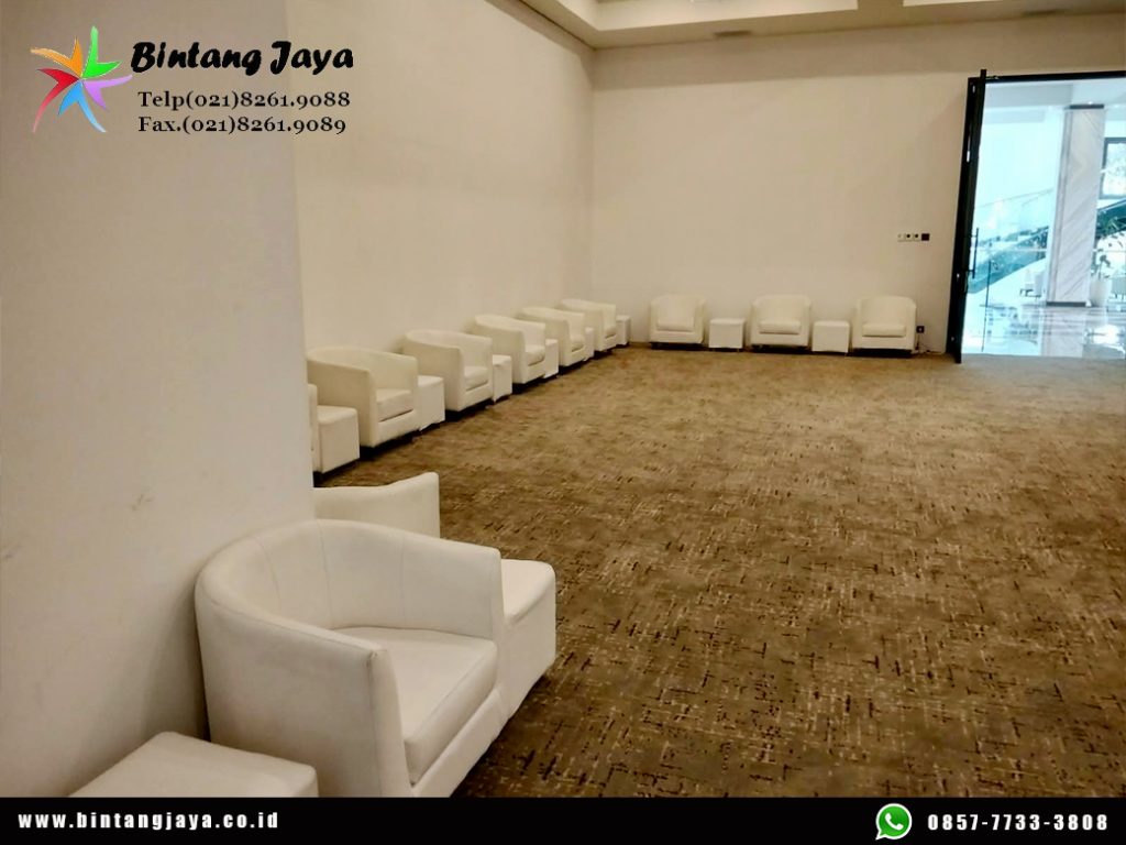 Rental Sofa Oval Single Putih Bandung 087885377555