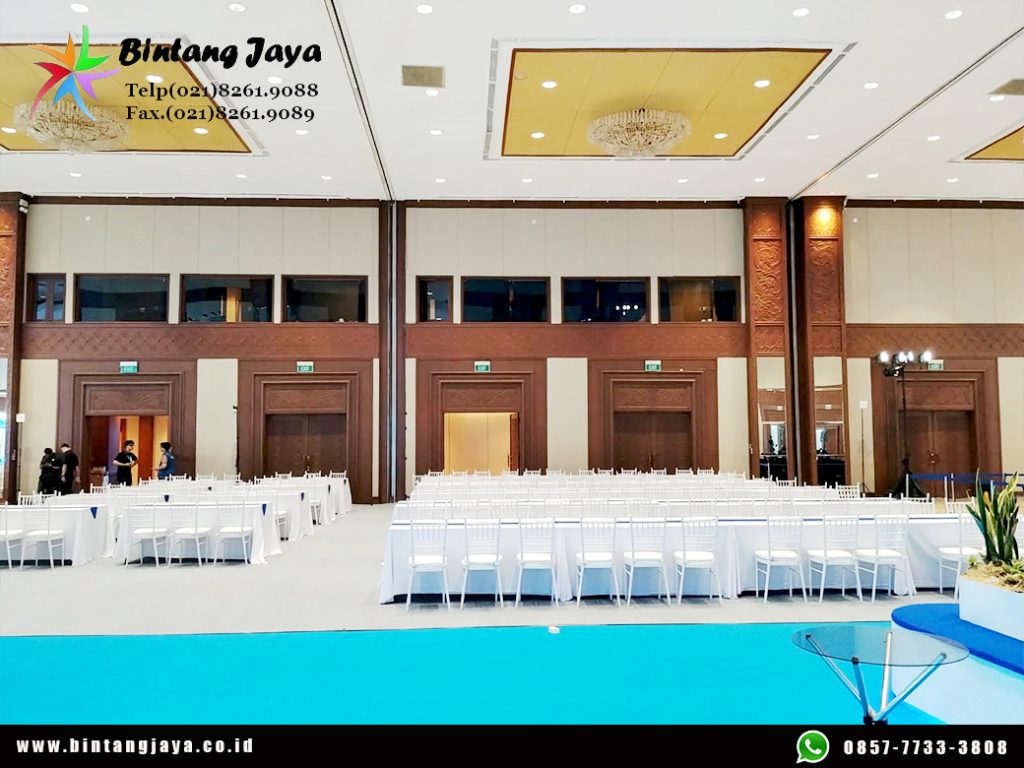 Sewa Kursi Tiffany Putih untuk Dekorasi Venue, Dining Area & Jamuan Tamu di Jakarta 087885377555