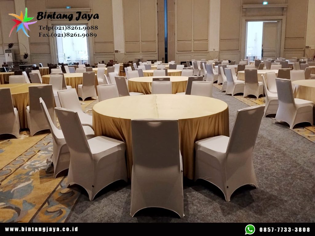 Sewa Meja Bundar Plus Taplak Gold Event Gedung Tribrata