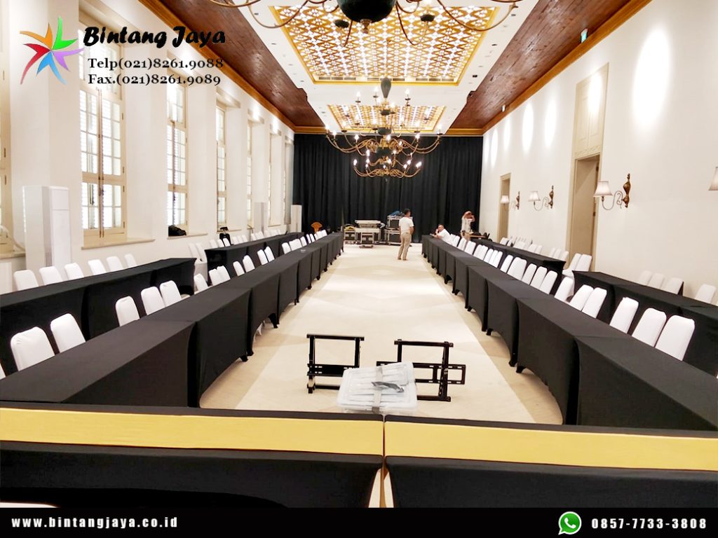 Rental Meja IBM dan Kursi Cover Jakarta untuk Penataan Event yang Lebih Rapi
