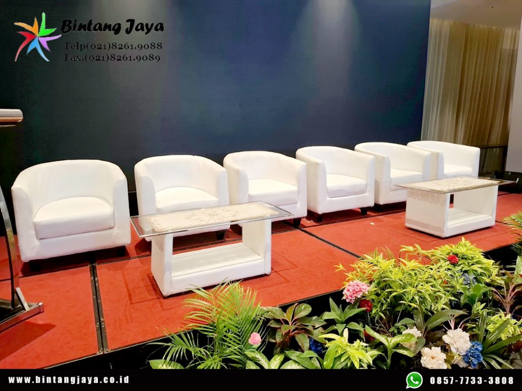 Sewa Sofa Oval Putih Jakarta: Ubah Sudut Kosong Jadi Pusat Perhatian 085777333808