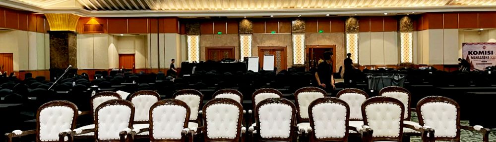 Rental Arm Chairs VIP Jakarta 087885377555 untuk Seating Eksklusif di Berbagai Event
